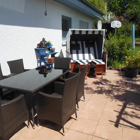 Ferienwohnung Familie Huebner Lubeck Exterior photo